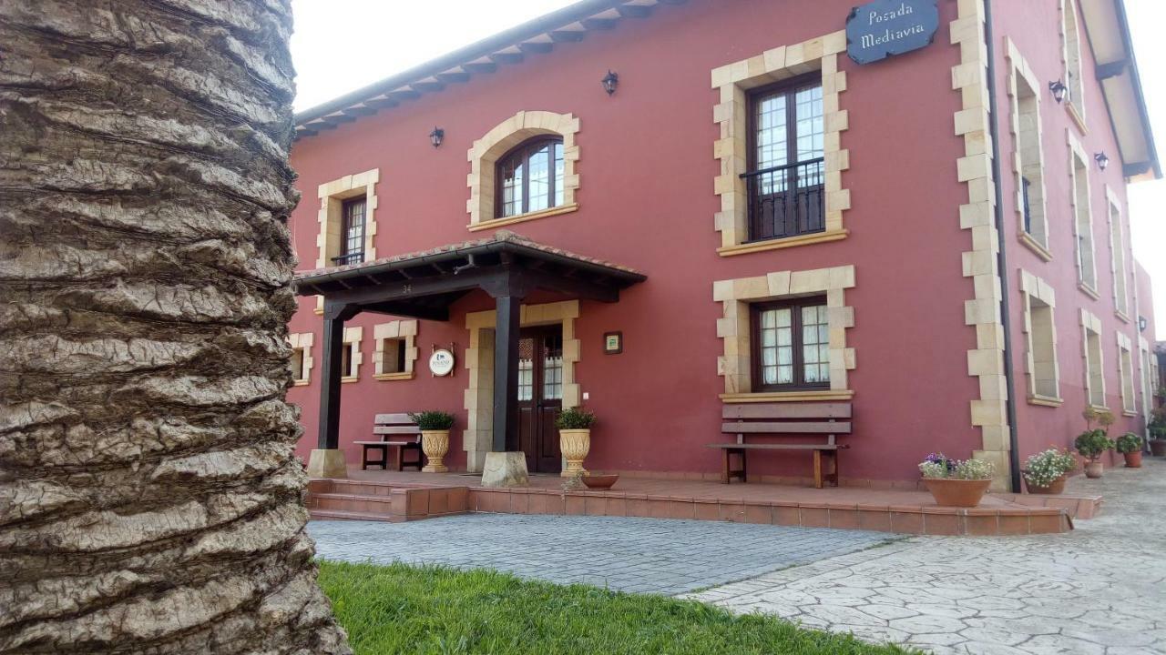 Posada Mediavia Ubiarco Zewnętrze zdjęcie